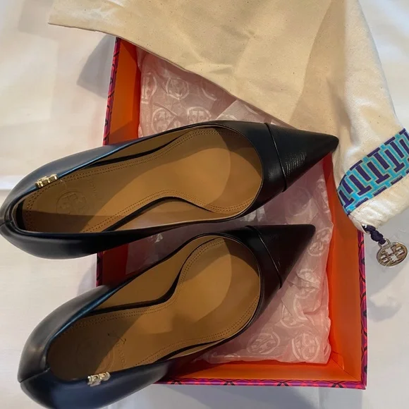 Tory Burch 3 1/2 inch high heel - Picture 2 of 8